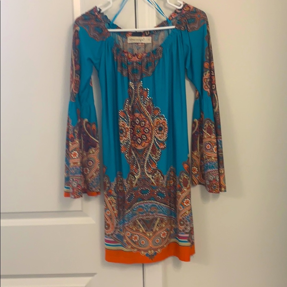 Bell sleeve dress